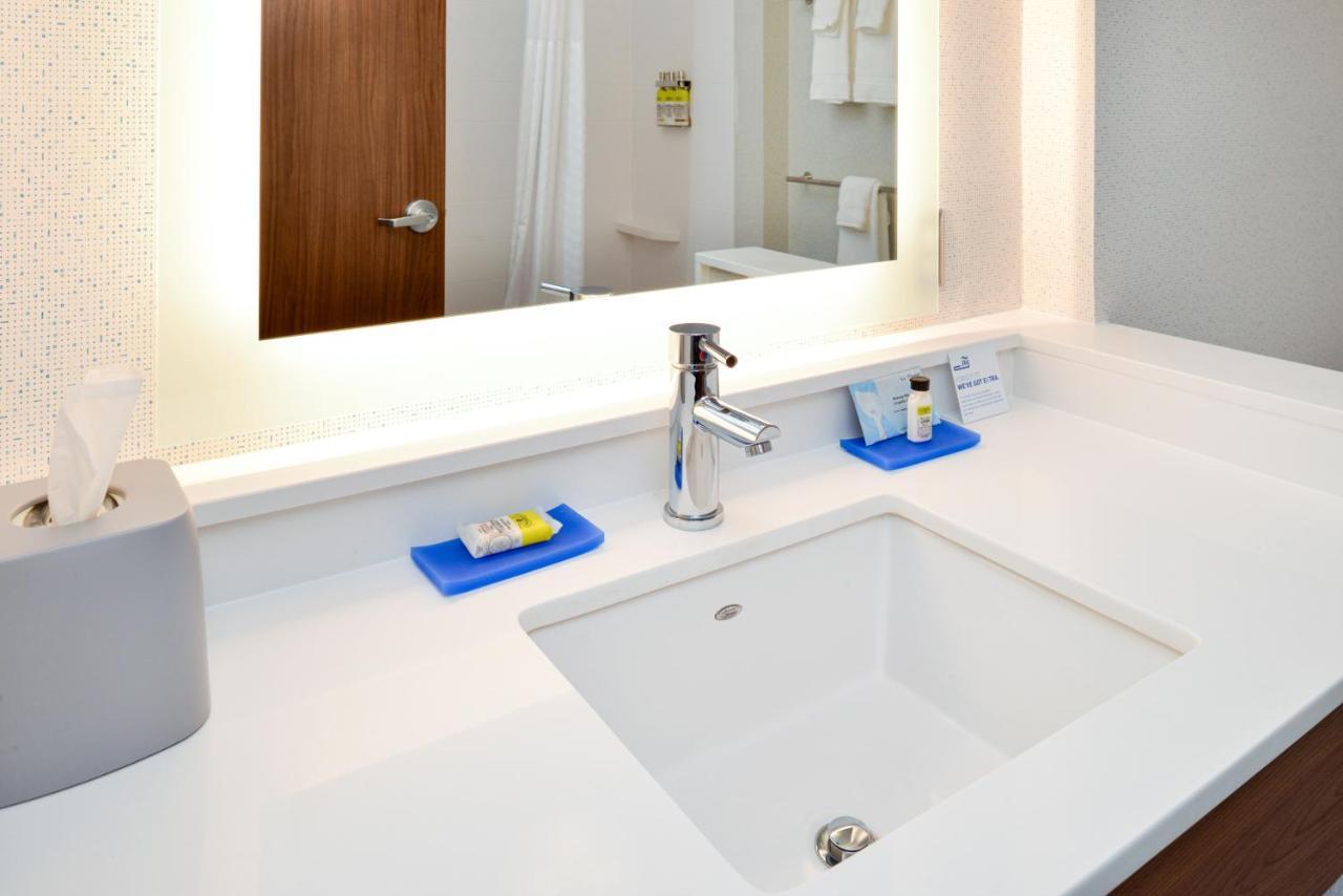 Holiday Inn Express & Suites - Elko By Ihg Eksteriør billede